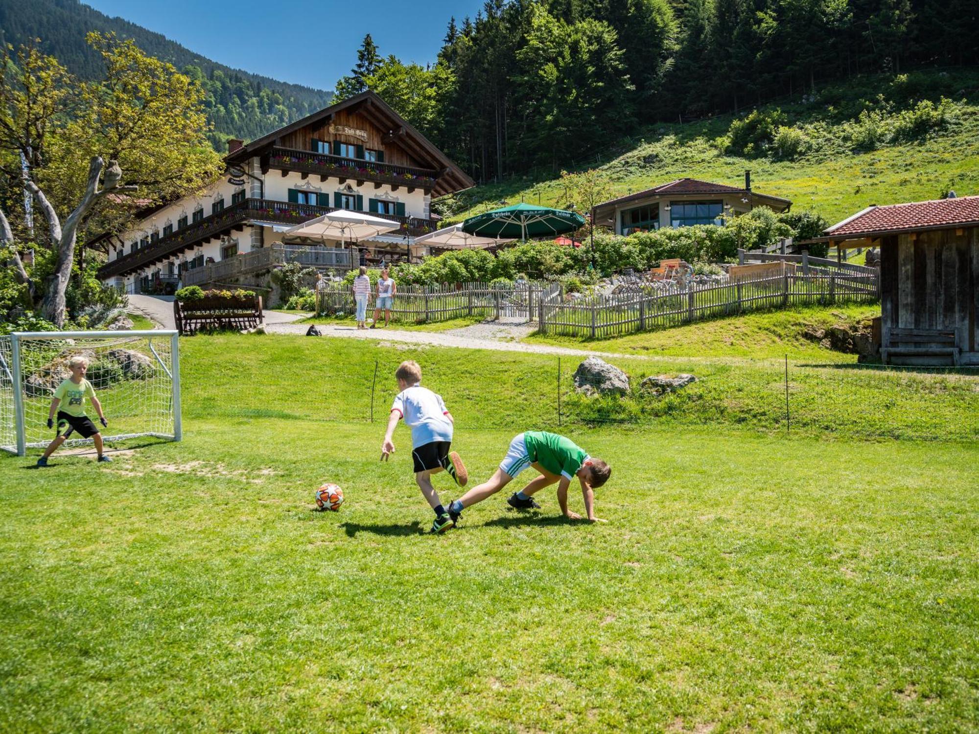 Berggasthof Hotel Duftbraeu I Ruhige Alleinlage I Mitten Im Gruenen Samerberg Esterno foto